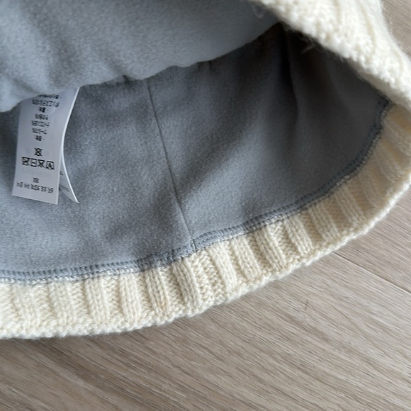 Patagonia Coastal Cable Beanie - Picture 8 of 8